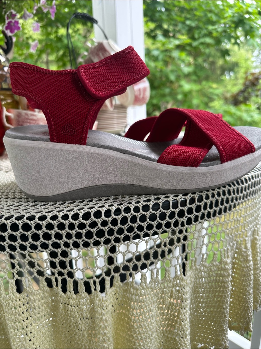 Cloudsteppers by Clarks Red Wedge Sandals with Crossed Front Straps - Picture 3 of 10